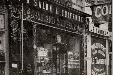 Magasin de salon de coiffure autrefois