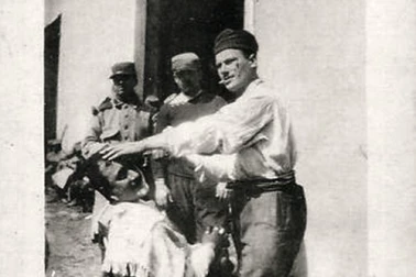 Guerre 1914-1915 Chez le Coiffeur