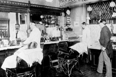 L interieur du salon de coiffure
