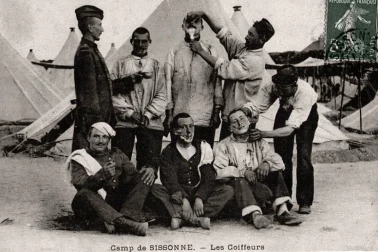 Le coiffeur au camp de Sissonne