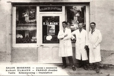 Salon de coiffure moderne Dames et messieurs Taille shampoing ondulation