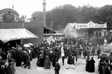 Aurillac St Urbain OLympique Palace et le cirque bureau en 1910