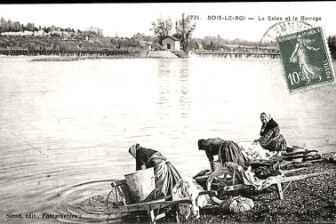 Bois-le-Roi-La-Seine-et-le-Barrage - Lessiveuses