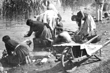 Lessiveuse a Pont-de-l'Arche vers 1910