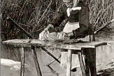 Mamie d autrefois lessiveuse