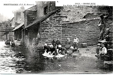 Laveuses Le coin des laveuses (lavandières) sur le Queffleux