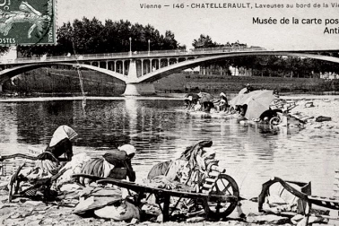 Laveuses au bord de la Vienne
