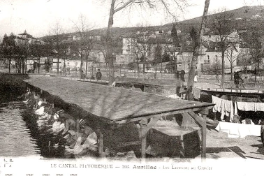 Aurillac le Cantal pittoresque les laveuses au Gravier