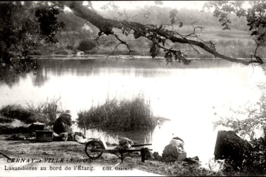 Lavandieres au bord de l etang