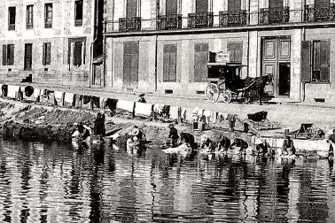 Lavandieres sur le quai Saint-Cast.