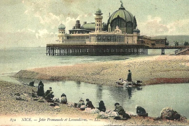 Nice - Les lavandieres et le palais de la jetee
