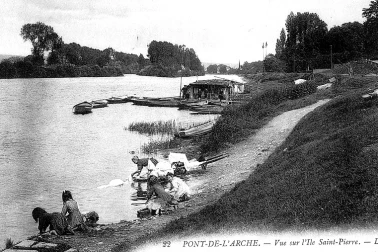 Vues sur l ile Saint-Pierre les Lavandieres