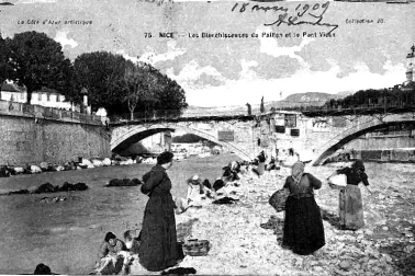 Blanchisseuses du Paillon et le Pont Vieux - Nice la Cote d Azur