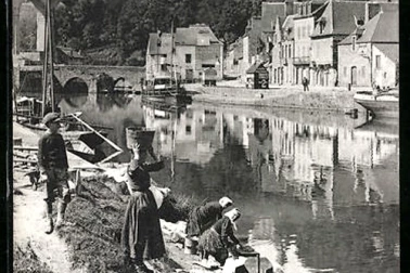 Dinan-le-Port Les blanchisseuses