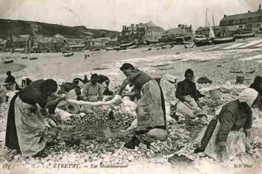 Etretat - Les blanchisseuses