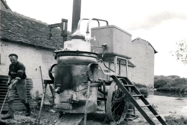 Bouilleur de cru en 1960 - Alambic Calva Normandie