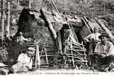 Cabane de bucheron au Chemin Noir du Ballon d  Alsace