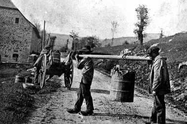 Cantal vacherie Les burons les porteurs de lait