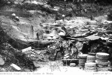 Fabrication de meules a la carriere de Bleurville