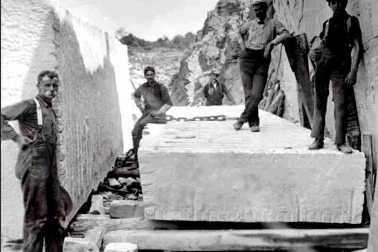 Des carriers  dans une carriere en island