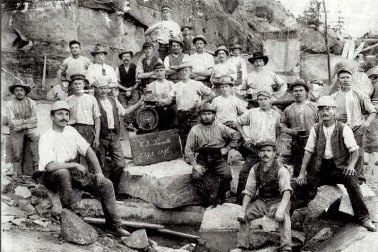 Carriere de Demitz-Thumitz en Allemagne - Groupe de carriers en 1896