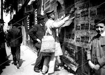 Colleurs et colleuses d'affiches