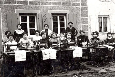 Couturieres atelier en plein air
