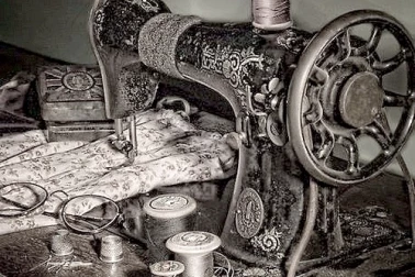 Une machine a coudre d antan